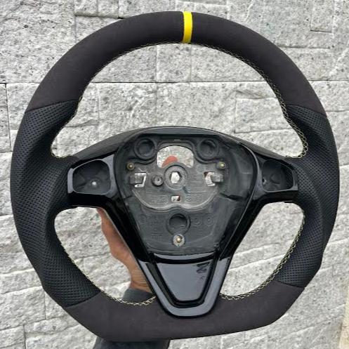 Personnalisation volant cuir alcantara pour FORD FIESTA MK7