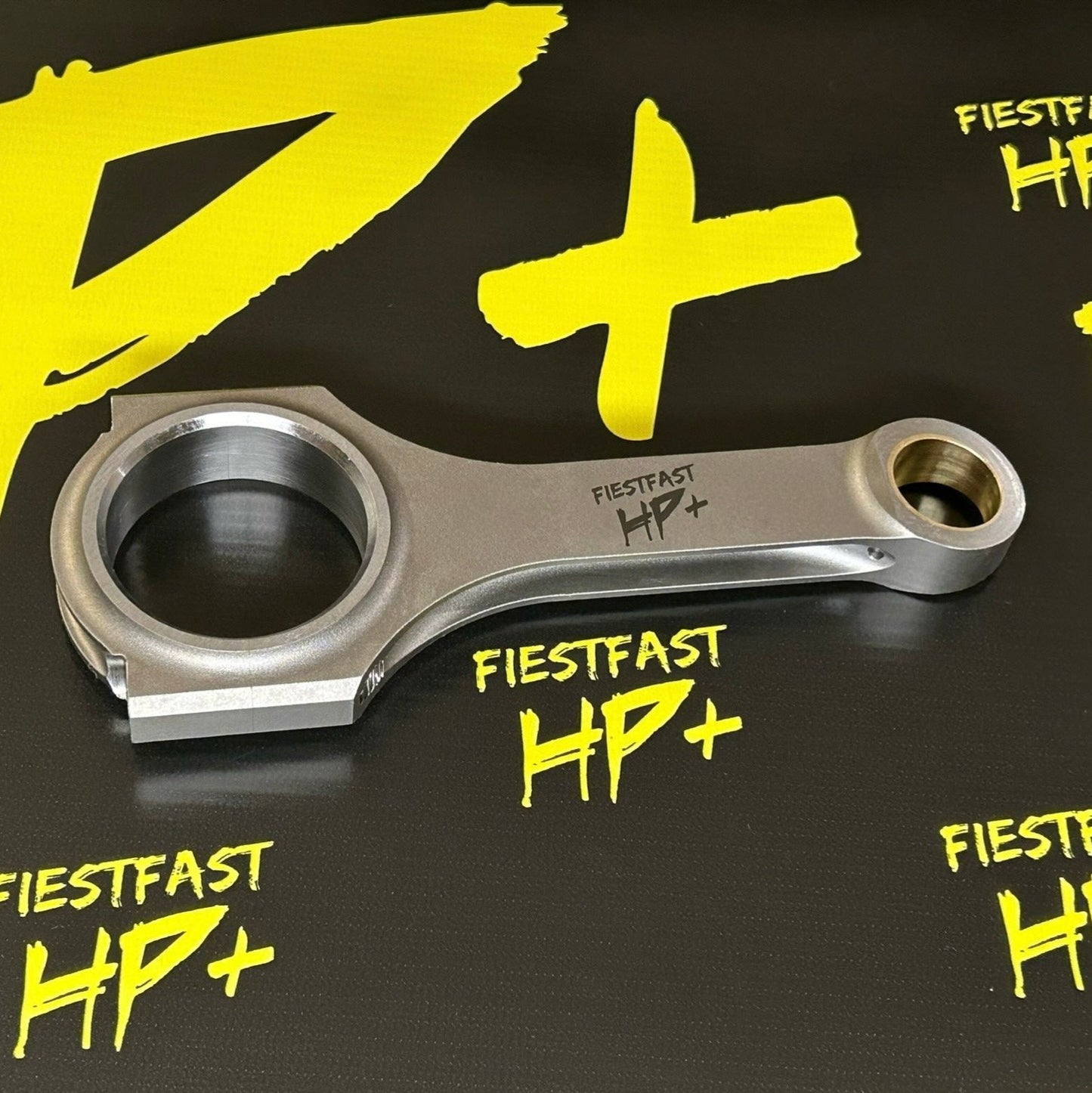 Bielles forgées FIESTFAST HP+ en acier 4340 et vis ARP2000 pour Ford Fiesta ST180 MK7