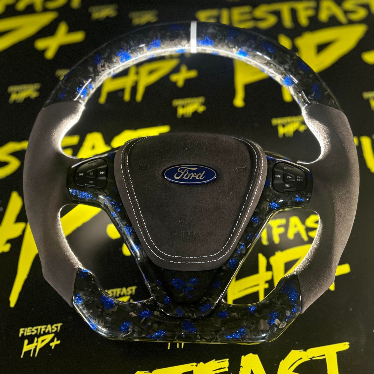 PERSONNALISATION volant carbone pour ford fiesta MK7, MK8 focus MK2, MK3 by FIESTFAST HP+