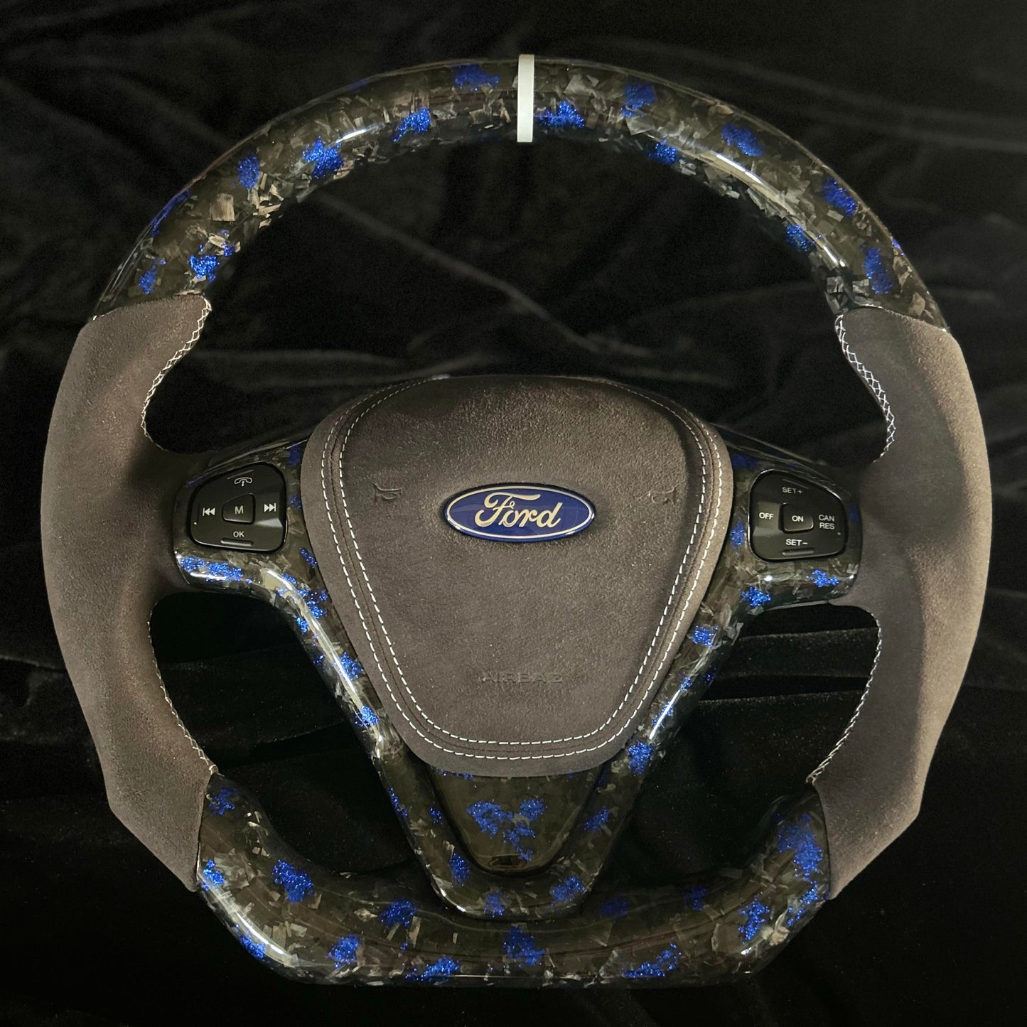 PERSONNALISATION volant carbone pour ford fiesta MK7, MK8 focus MK2, MK3 by FIESTFAST HP+