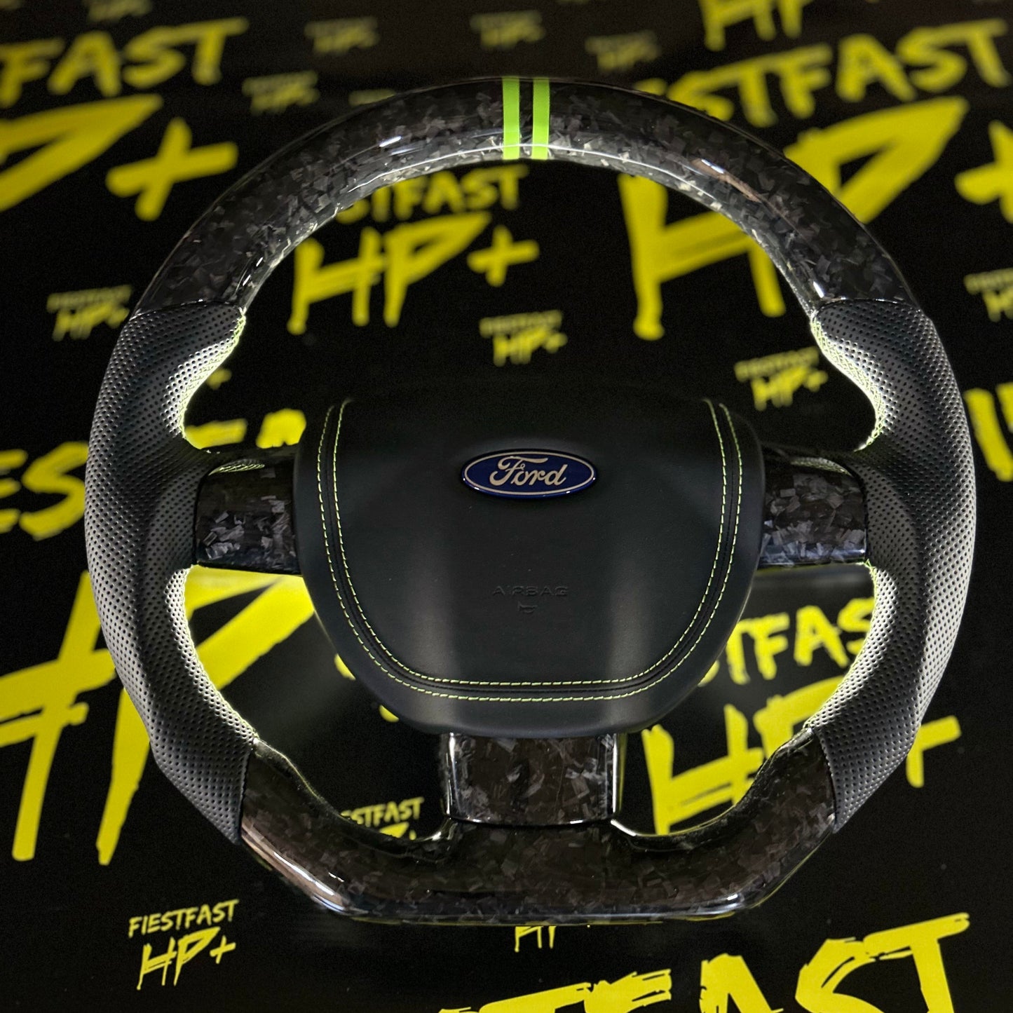 PERSONNALISATION volant carbone pour ford fiesta MK7, MK8 focus MK2, MK3 by FIESTFAST HP+