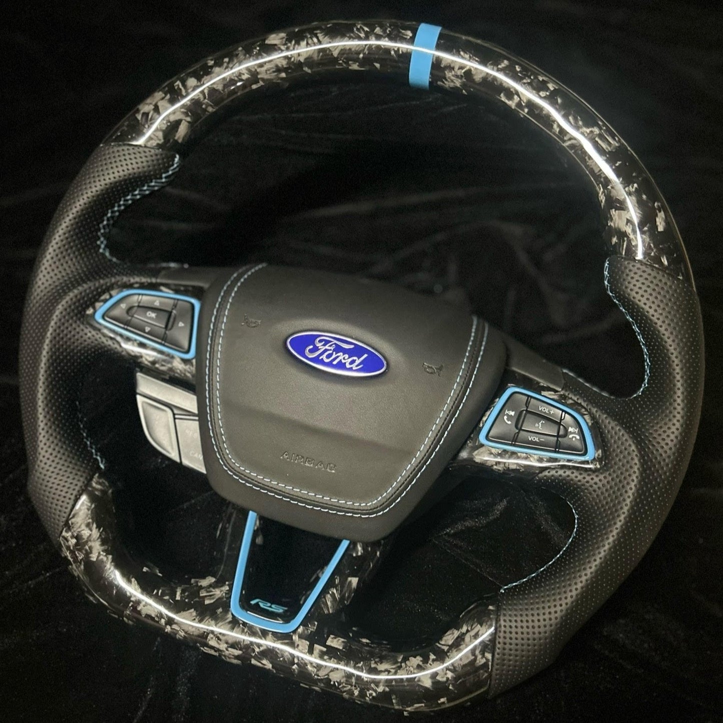 PERSONNALISATION volant carbone pour ford fiesta MK7, MK8 focus MK2, MK3 by FIESTFAST HP+