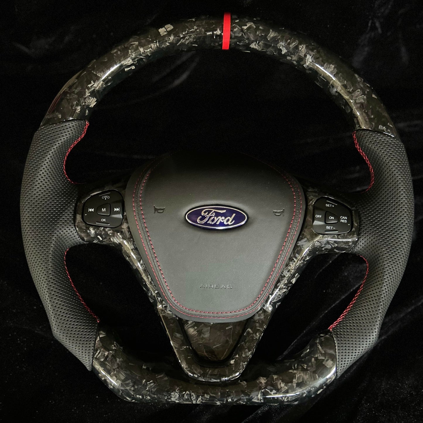 PERSONNALISATION volant carbone pour ford fiesta MK7, MK8 focus MK2, MK3 by FIESTFAST HP+