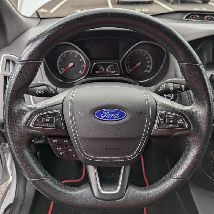 PERSONNALISATION cache air bag ford fiesta ST MK7, MK8, focus MK2, MK3