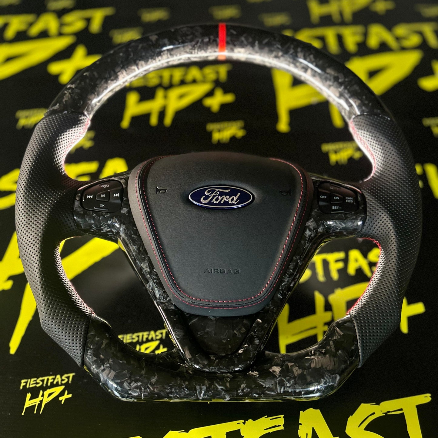 PERSONNALISATION volant carbone pour ford fiesta MK7, MK8 focus MK2, MK3 by FIESTFAST HP+