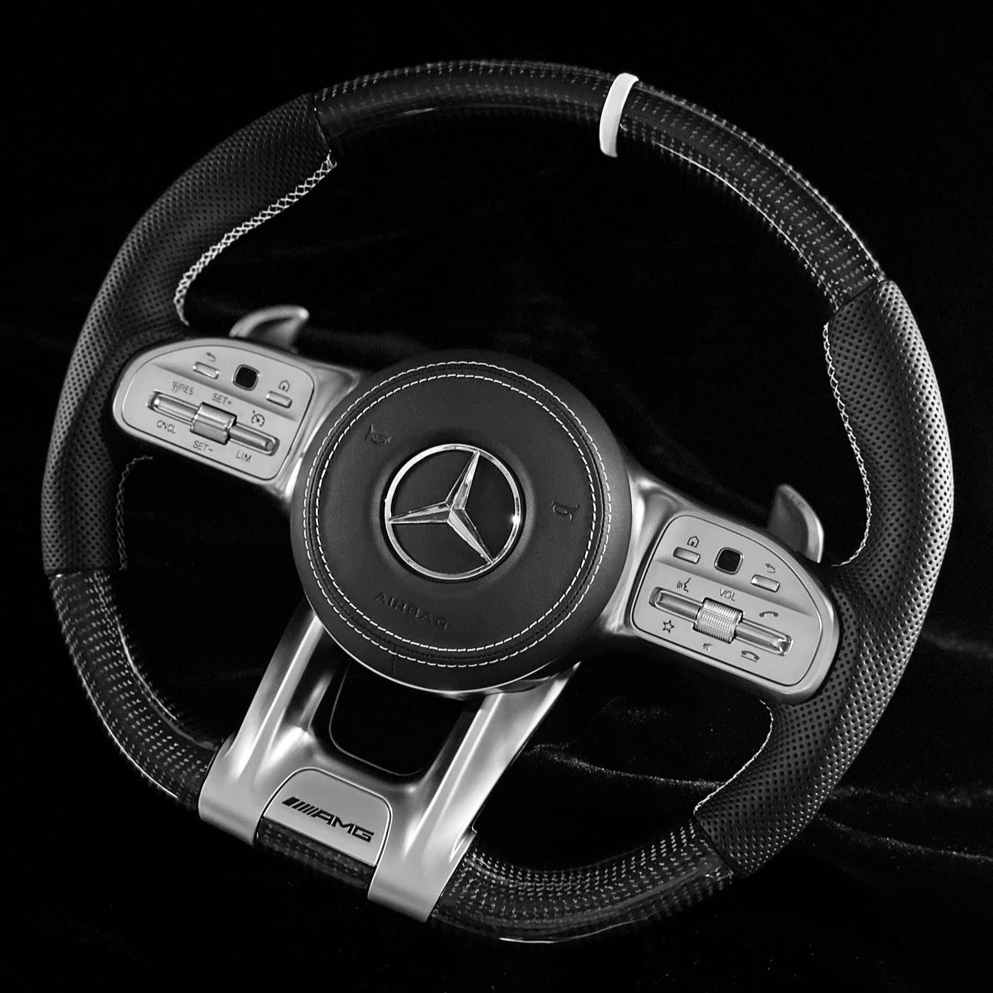 Volant sur mesure MERCEDES, AUDI, VOLKSWAGEN, ETC...