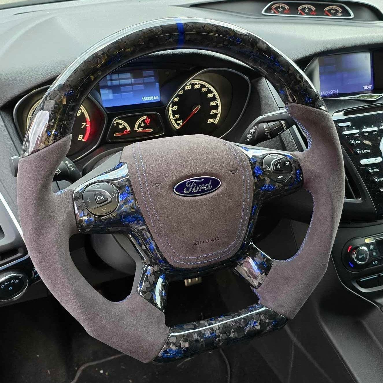 PERSONNALISATION volant carbone pour ford fiesta MK7, MK8 focus MK2, MK3 by FIESTFAST HP+